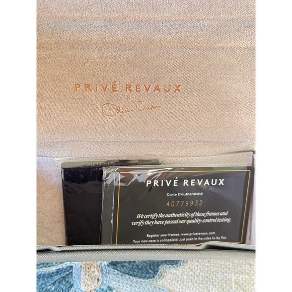 Stylish Black Sunglasses - Picture 11 of 11